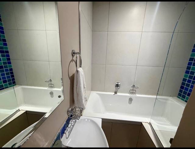 2 BEDROOM APARTMENT FOR SALE IN UMHLANGA CENTRAL